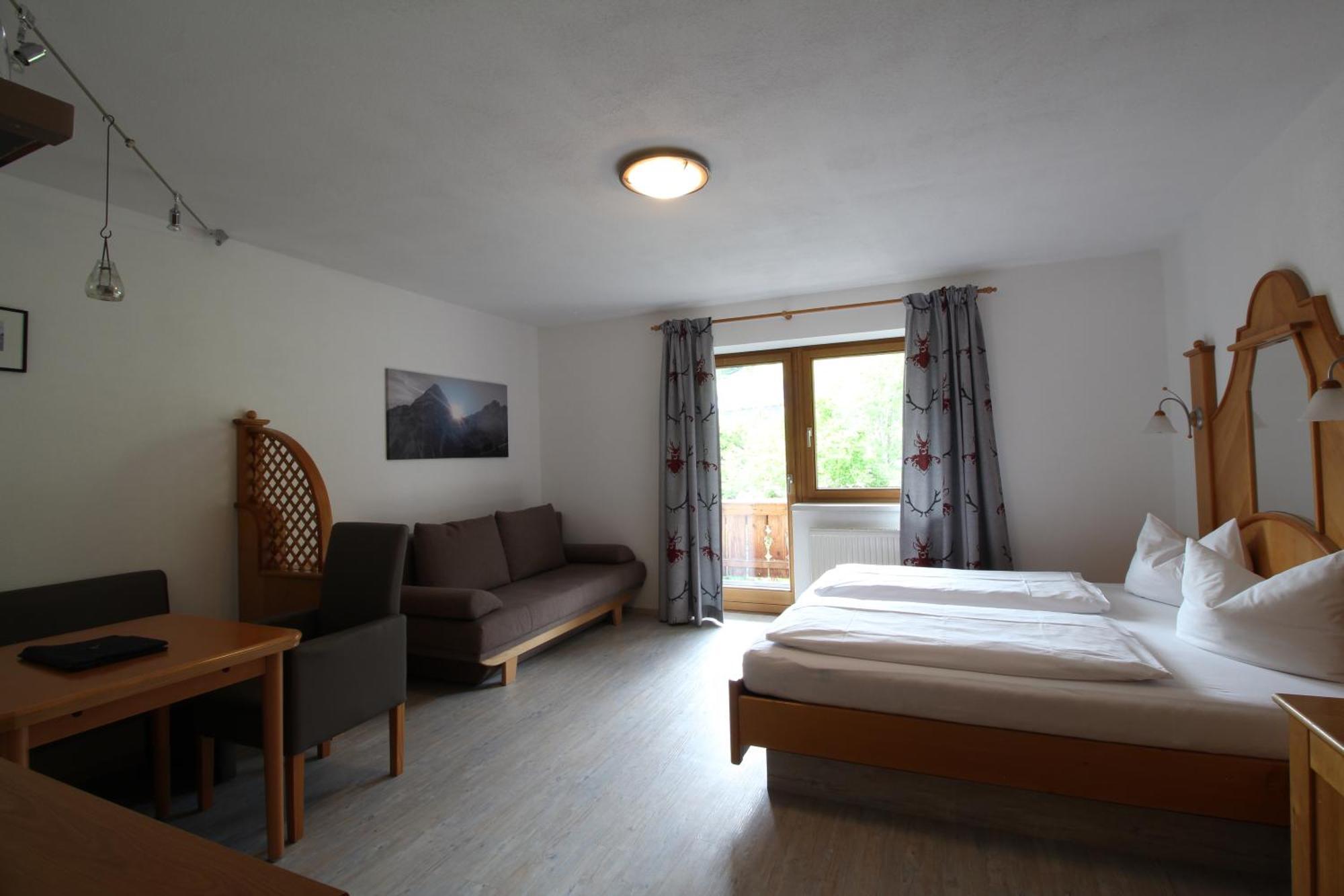 Appartements Alpenland Лермос Екстериор снимка