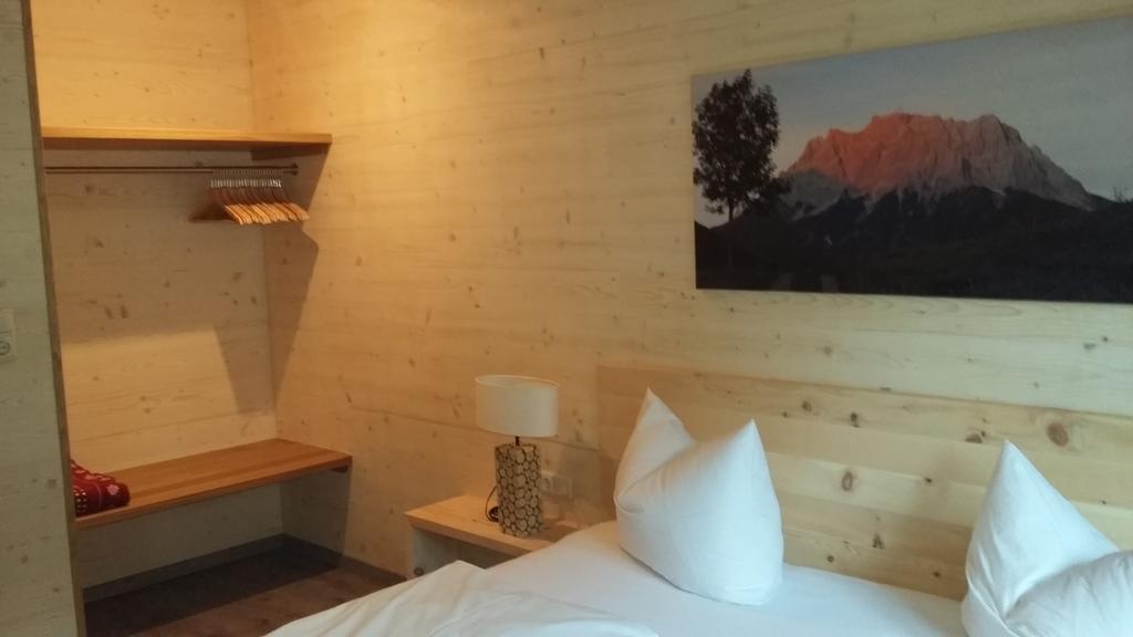 Appartements Alpenland Лермос Стая снимка