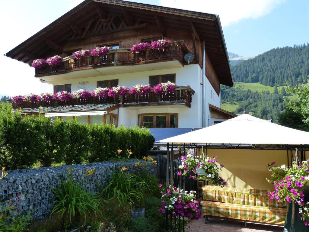 Appartements Alpenland Лермос Екстериор снимка